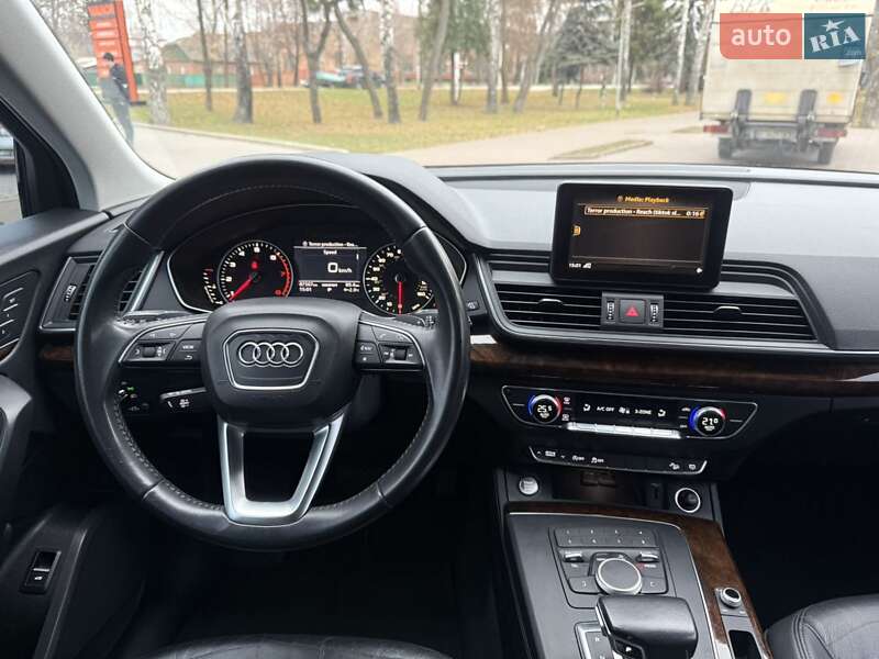Позашляховик / Кросовер Audi Q5 2018 в Лубнах