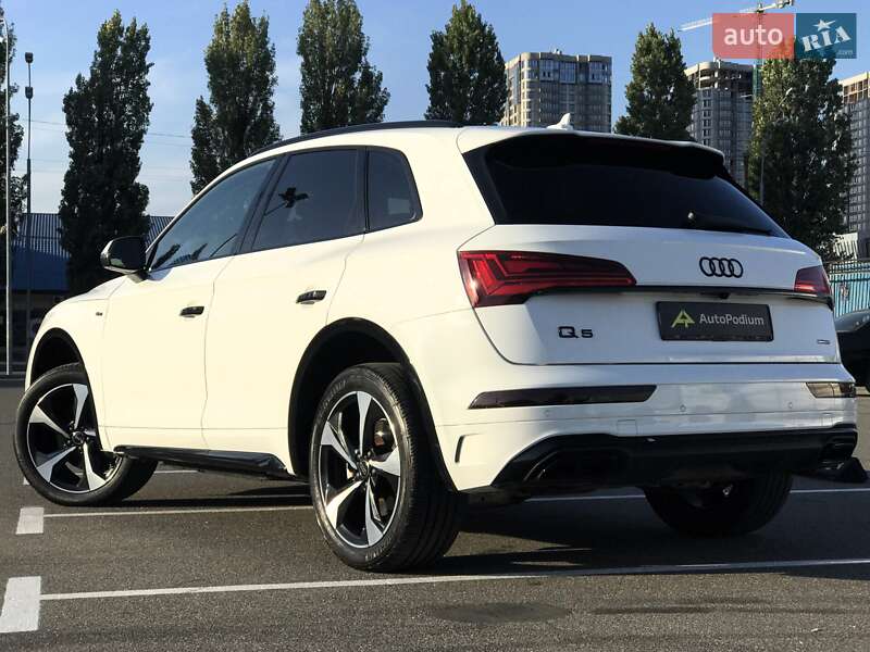 Позашляховик / Кросовер Audi Q5 2022 в Києві фото 6 Позашляховик / Кросовер Audi Q5 2022 в Києві