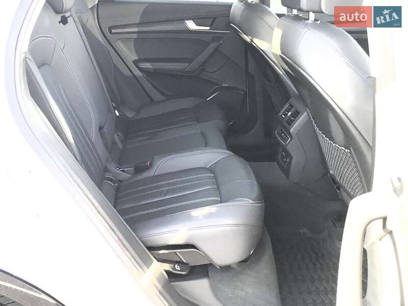 Позашляховик / Кросовер Audi Q5 2022 в Києві фото 33 Позашляховик / Кросовер Audi Q5 2022 в Києві