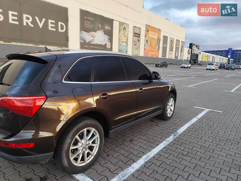 Позашляховик / Кросовер Audi Q5 2011 в Києві