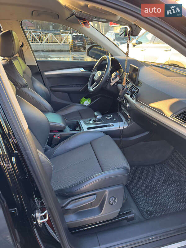 Внедорожник / Кроссовер Audi Q5 2017 в Львове