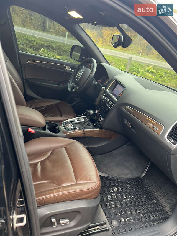 Позашляховик / Кросовер Audi Q5 2015 в Луцьку