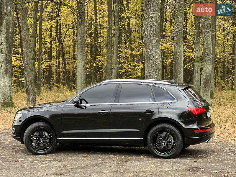 Позашляховик / Кросовер Audi Q5 2015 в Луцьку