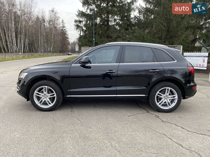 Позашляховик / Кросовер Audi Q5 2016 в Києві