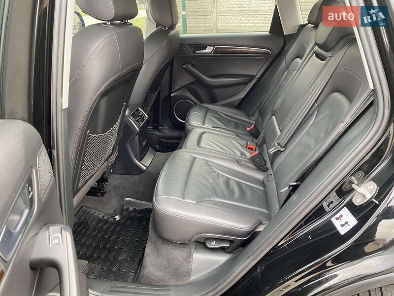 Позашляховик / Кросовер Audi Q5 2016 в Києві