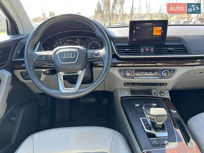 Позашляховик / Кросовер Audi Q5 2019 в Кривому Розі