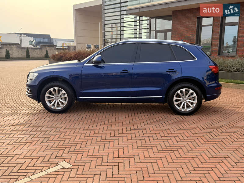 Позашляховик / Кросовер Audi Q5 2012 в Мукачевому