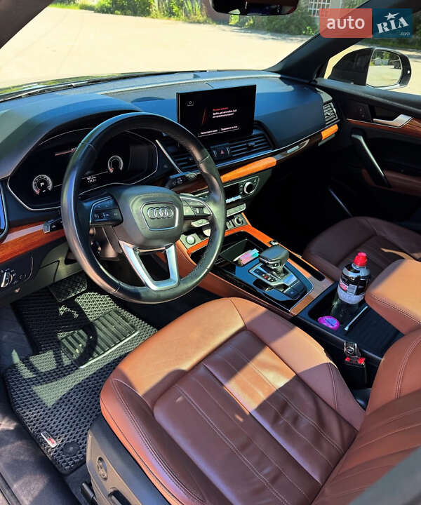 Внедорожник / Кроссовер Audi Q5 2021 в Житомире