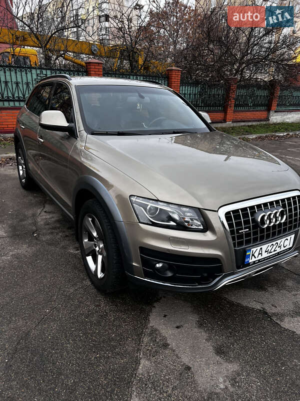 Позашляховик / Кросовер Audi Q5 2011 в Києві
