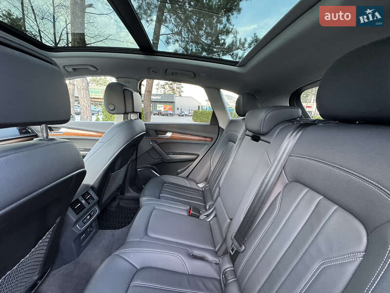 Внедорожник / Кроссовер Audi Q5 2023 в Киеве