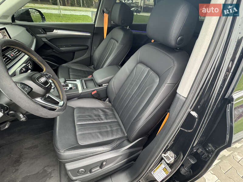 Позашляховик / Кросовер Audi Q5 2019 в Києві