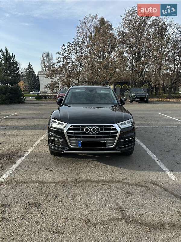 Позашляховик / Кросовер Audi Q5 2018 в Києві