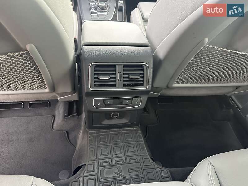 Позашляховик / Кросовер Audi Q5 2018 в Києві