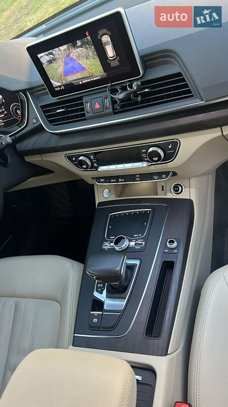 Позашляховик / Кросовер Audi Q5 2019 в Львові