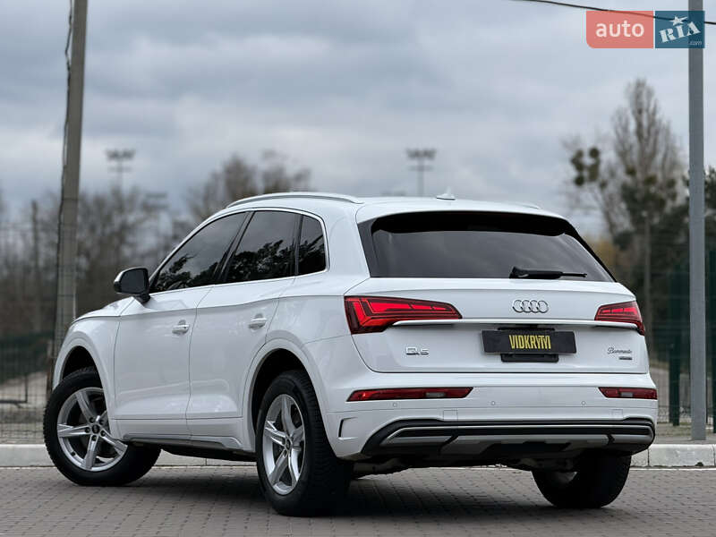 Внедорожник / Кроссовер Audi Q5 2021 в Киеве