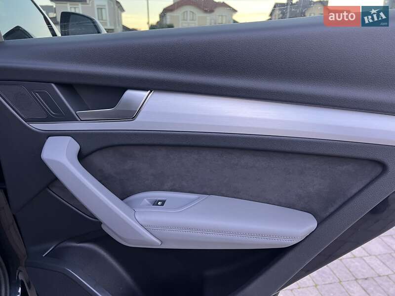Позашляховик / Кросовер Audi Q5 2018 в Рівному фото 58 Позашляховик / Кросовер Audi Q5 2018 в Рівному
