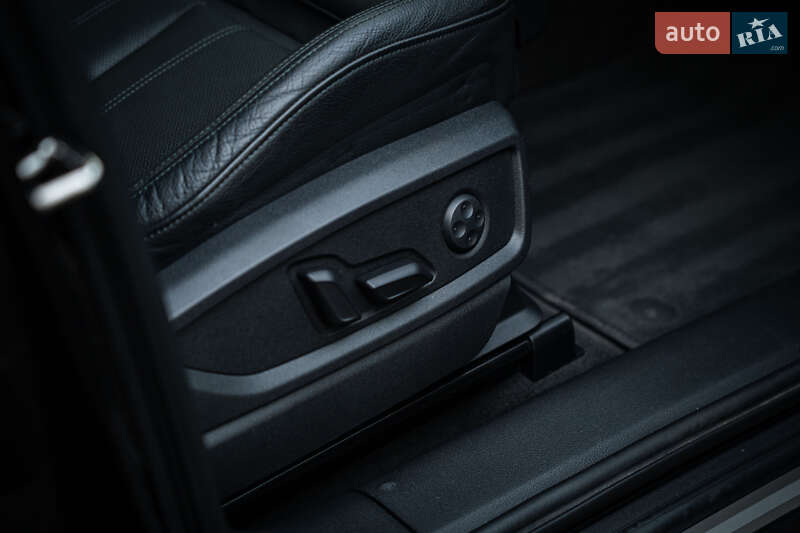 Внедорожник / Кроссовер Audi Q5 2018 в Черновцах