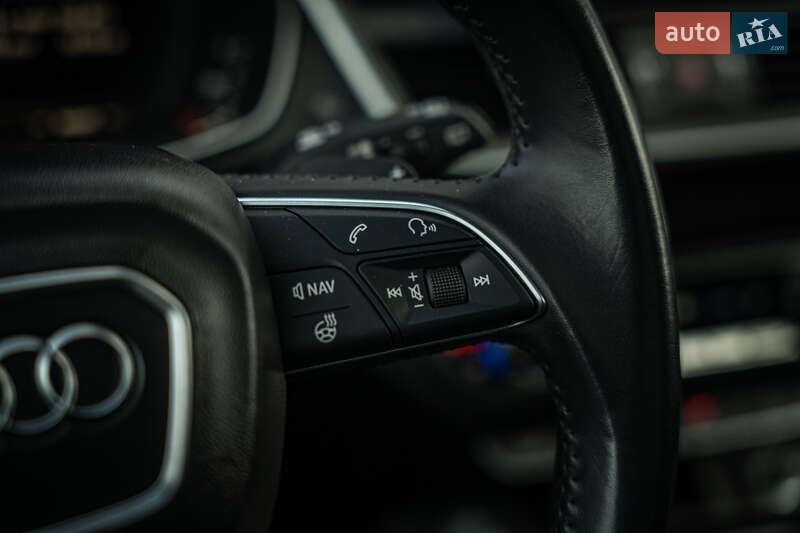 Внедорожник / Кроссовер Audi Q5 2018 в Черновцах