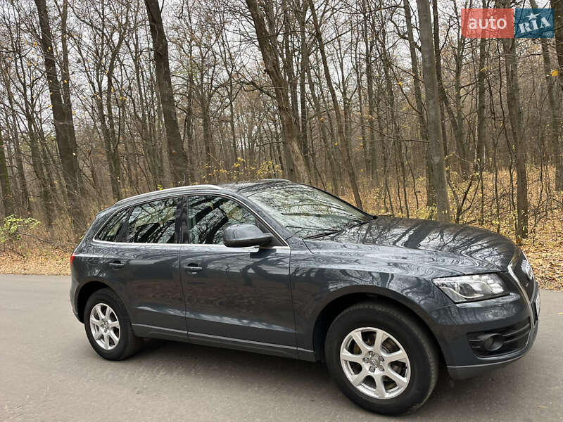 Позашляховик / Кросовер Audi Q5 2010 в Вінниці