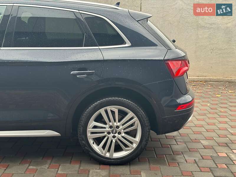 Позашляховик / Кросовер Audi Q5 2017 в Запоріжжі