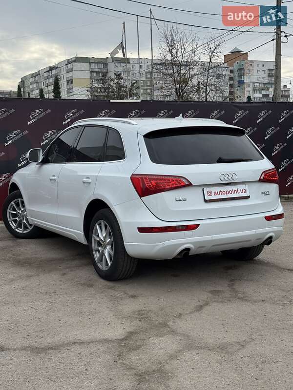 Внедорожник / Кроссовер Audi Q5 2011 в Сумах
