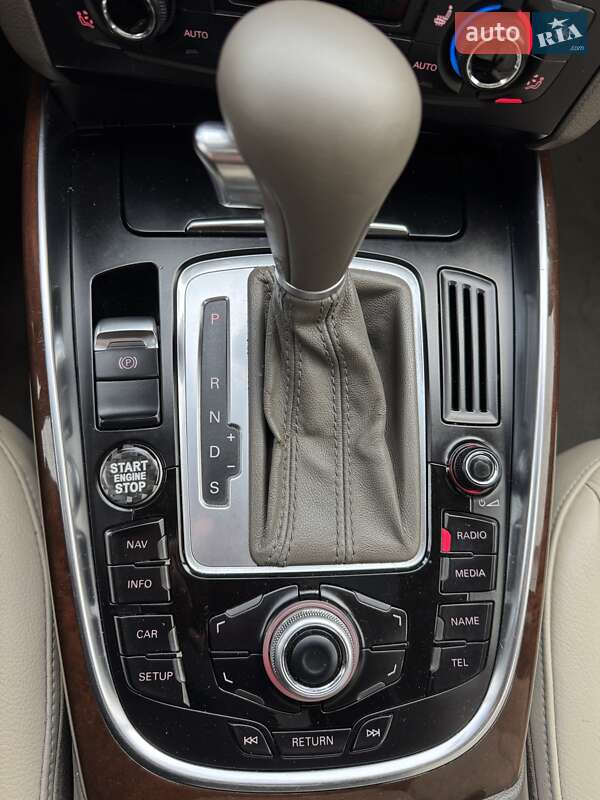 Внедорожник / Кроссовер Audi Q5 2011 в Сумах