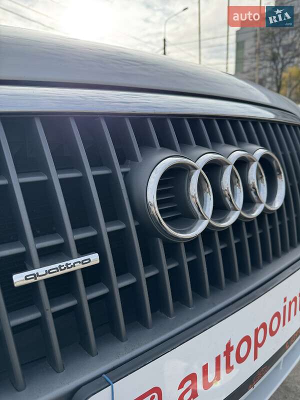 Внедорожник / Кроссовер Audi Q5 2011 в Сумах