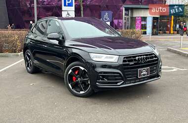 Позашляховик / Кросовер Audi Q5 2019 в Києві