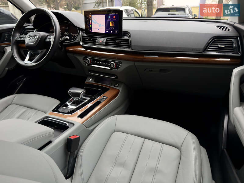 Позашляховик / Кросовер Audi Q5 2021 в Рівному