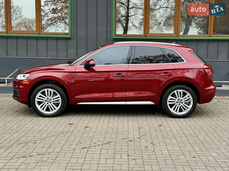 Внедорожник / Кроссовер Audi Q5 2018 в Ровно