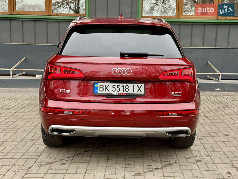 Внедорожник / Кроссовер Audi Q5 2018 в Ровно