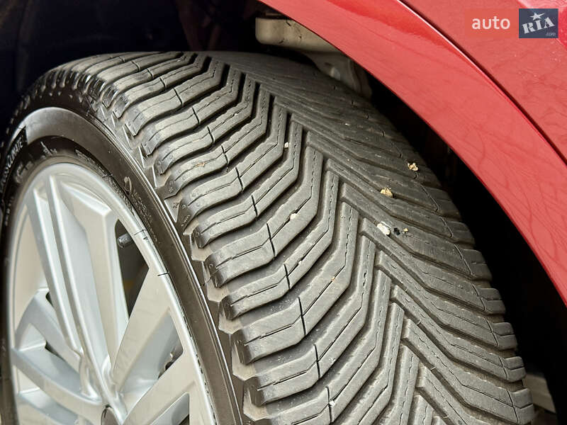 Внедорожник / Кроссовер Audi Q5 2018 в Ровно