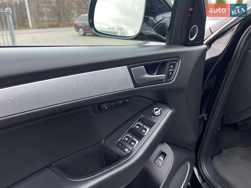 Внедорожник / Кроссовер Audi Q5 2017 в Нововолынске