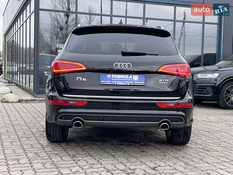 Внедорожник / Кроссовер Audi Q5 2017 в Нововолынске