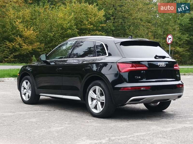 Внедорожник / Кроссовер Audi Q5 2018 в Киеве