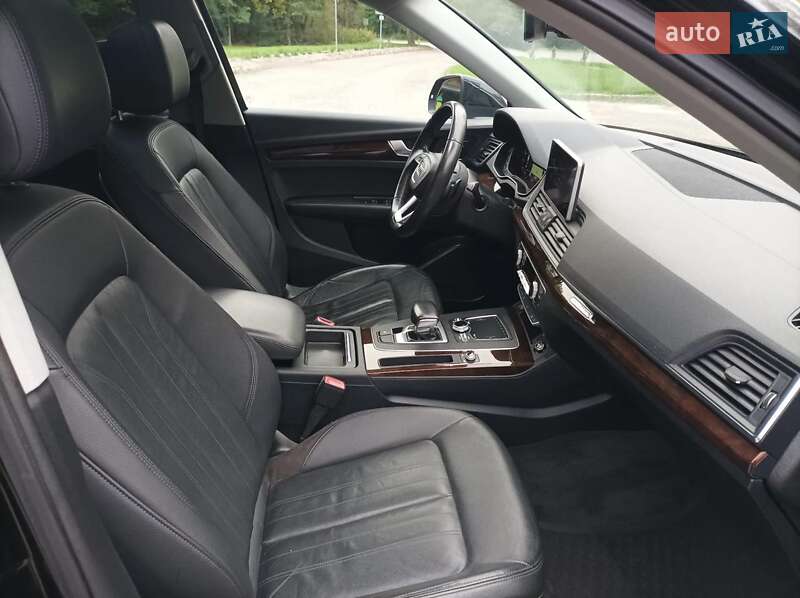 Внедорожник / Кроссовер Audi Q5 2018 в Киеве