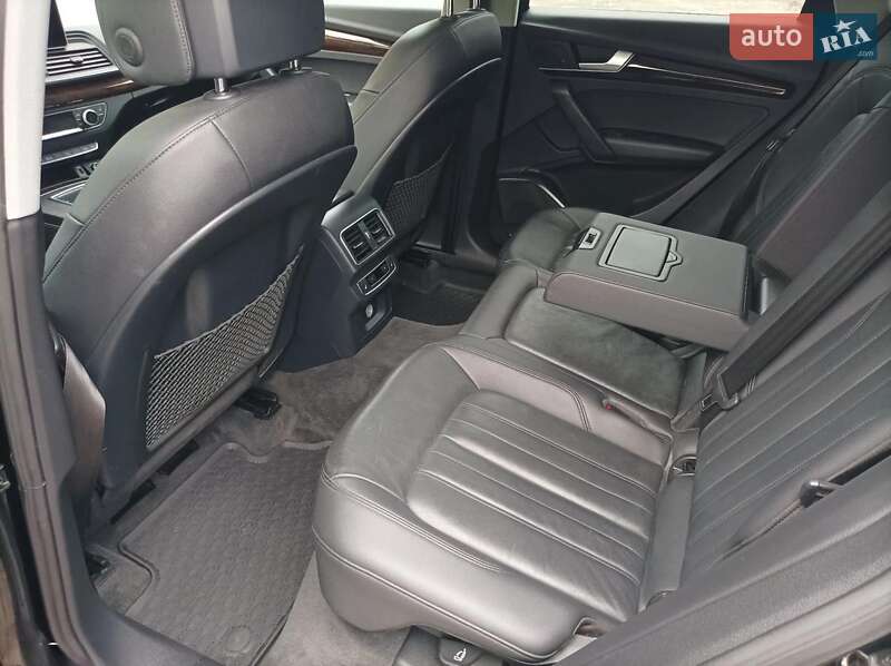 Внедорожник / Кроссовер Audi Q5 2018 в Киеве