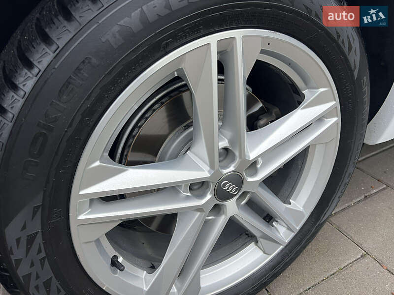 Позашляховик / Кросовер Audi Q5 2017 в Вінниці