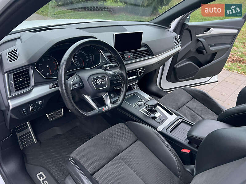 Позашляховик / Кросовер Audi Q5 2017 в Вінниці