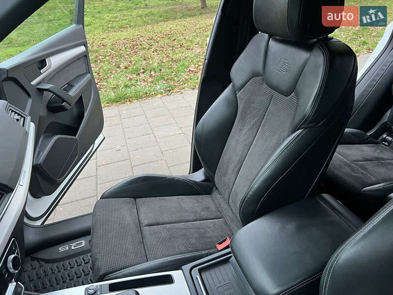 Позашляховик / Кросовер Audi Q5 2017 в Вінниці