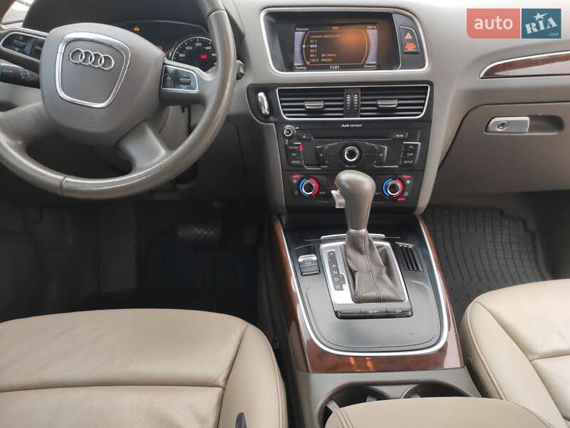 Позашляховик / Кросовер Audi Q5 2011 в Кривому Розі