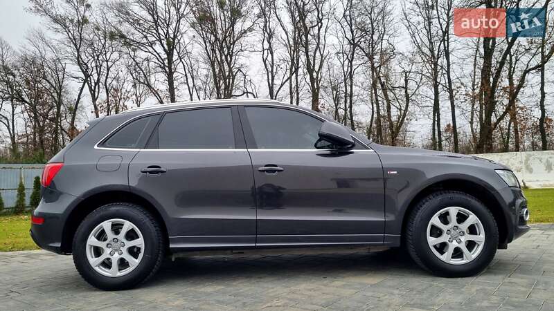 Внедорожник / Кроссовер Audi Q5 2012 в Луцке