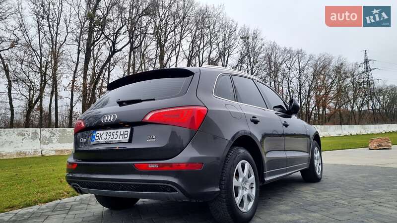 Внедорожник / Кроссовер Audi Q5 2012 в Луцке
