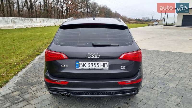 Внедорожник / Кроссовер Audi Q5 2012 в Луцке