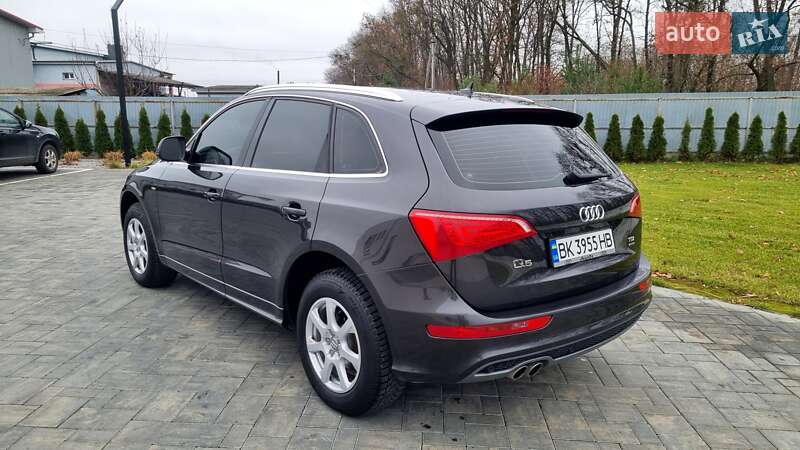 Внедорожник / Кроссовер Audi Q5 2012 в Луцке