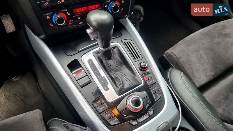 Внедорожник / Кроссовер Audi Q5 2012 в Луцке