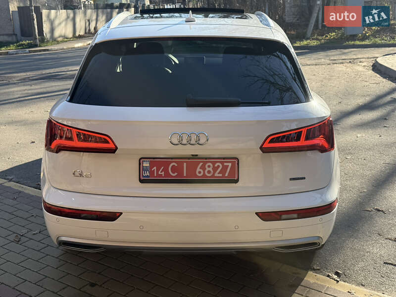 Внедорожник / Кроссовер Audi Q5 2020 в Киеве