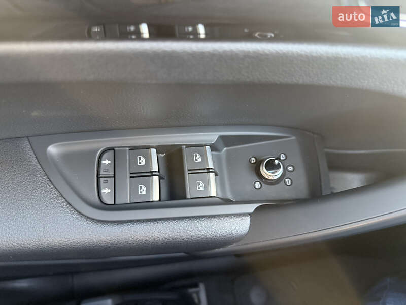 Внедорожник / Кроссовер Audi Q5 2020 в Киеве