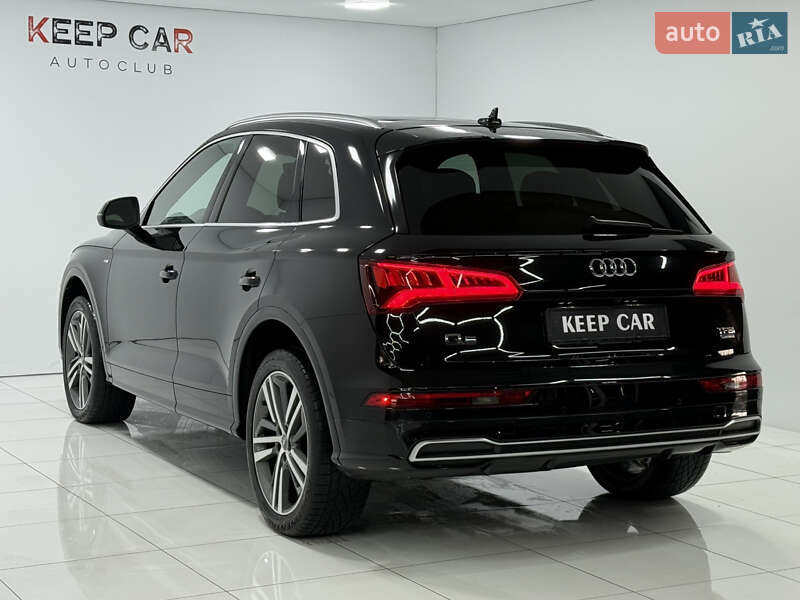 Позашляховик / Кросовер Audi Q5 2017 в Одесі