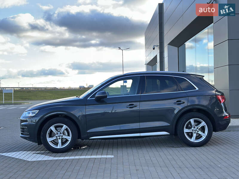 Внедорожник / Кроссовер Audi Q5 2020 в Львове